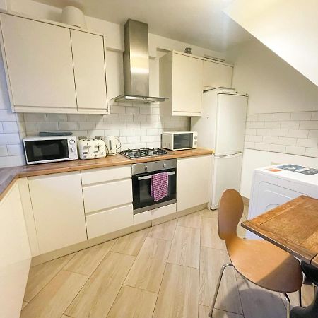 Flat 4, Kingsbury House Londres Exterior foto